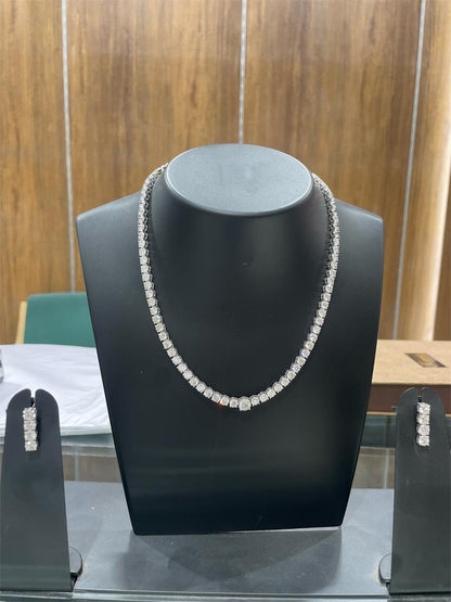 35 cents Single Line Round Solitaire Necklace