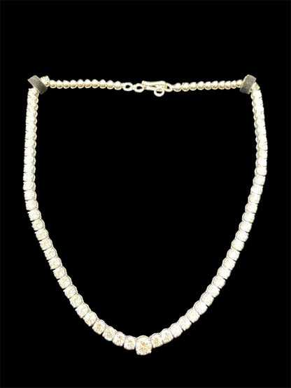 35 cents Single Line Round Solitaire Necklace